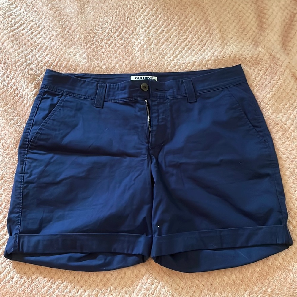 Purple Old Navy shorts. Size 8. Material: cotton & spandex